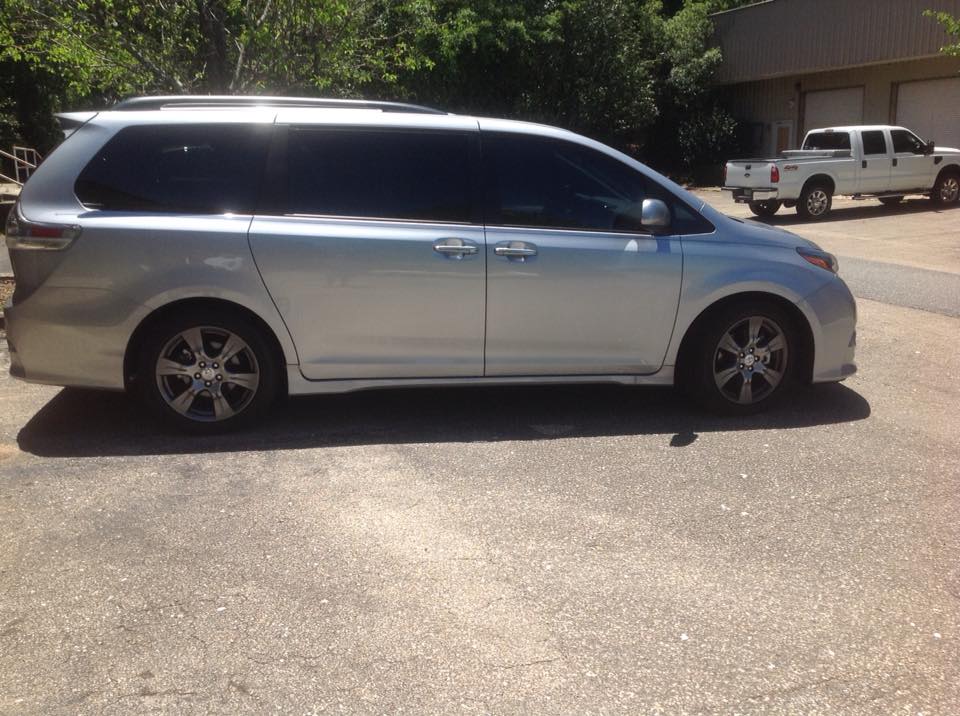 2017 toyota sienna review